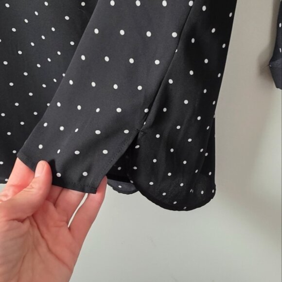 Reitmans Black Polka Dot Blouse Size Large - Picture 7 of 9